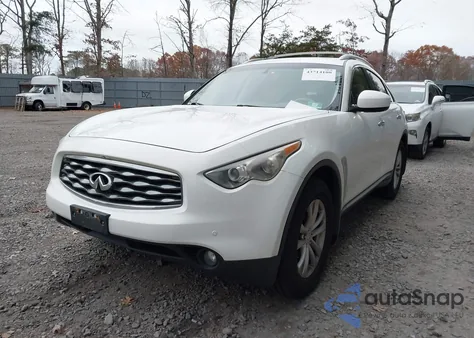 2010 Infiniti Fx35 z USA, uszkodzony, nr VIN JN8AS1MW0AM855993